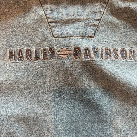 Vintage 2002 Harley Davidson women’s short sleeve shirt. - Picture 7 of 13